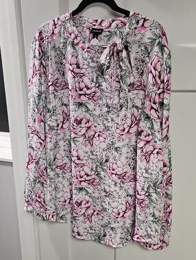 torrid White Blouse with Pink Floral Tie-Neck